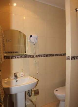 Гостиница Guest house Vladimir Краснодар Большой двухместный номер-2