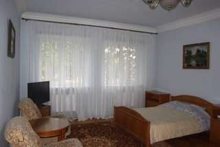 Гостиница Guest house Vladimir Краснодар Классический четырёхместный номер-4